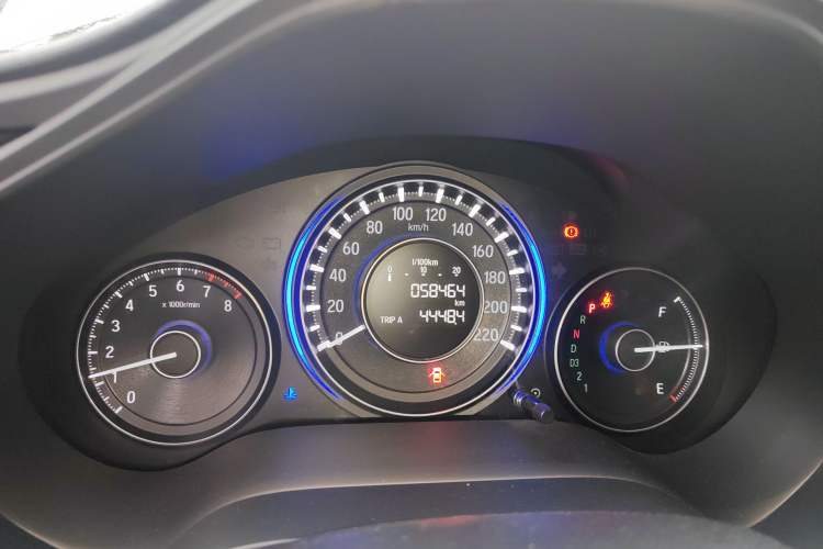 Used Honda Crider 2013 1.8L automatic luxury edition
