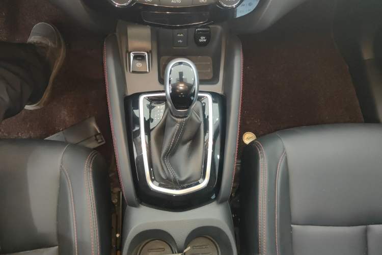 Used Nissan Qashqai 2023 Classic 2.0L CVT XV Comfort Edition
