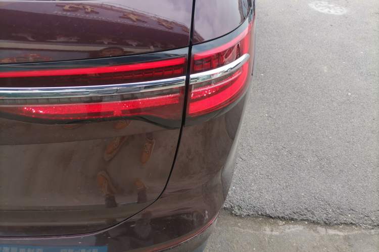 Used Volkswagen Viloran 2022 330TSI Luxury Edition
