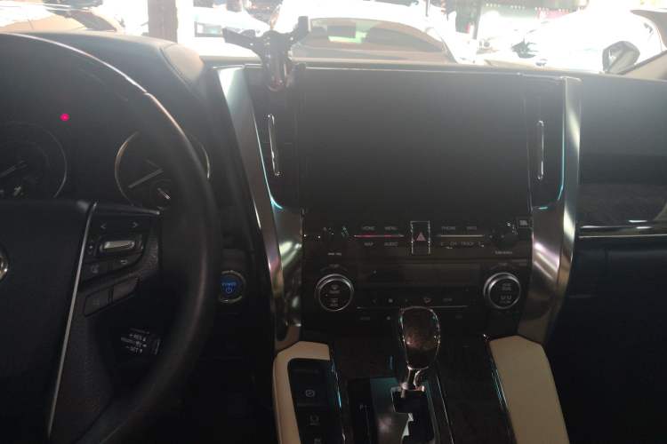 Used Toyota Alphard 2021 Dual-Engine 2.5L Prestige Edition Audio And AC Panel