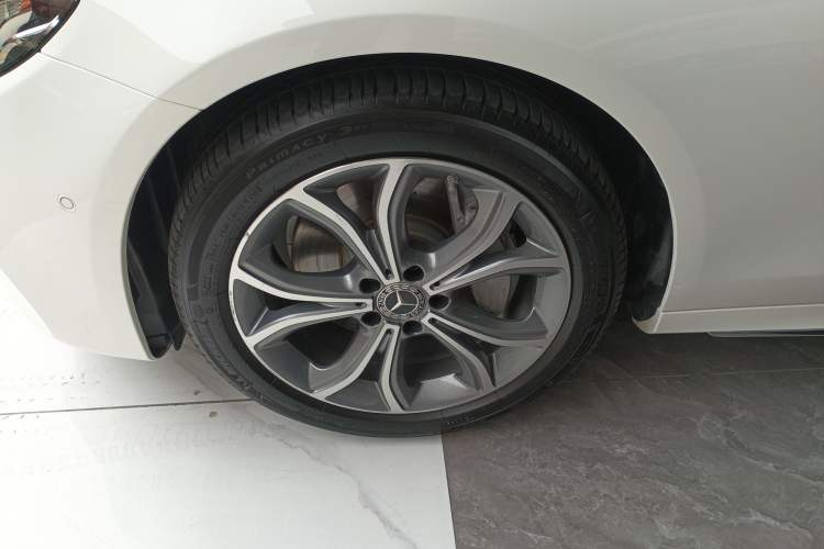 Used Mercedes-Benz E-Class 2020 E 300 L Sport Luxury Edition Left Front Wheel Hub