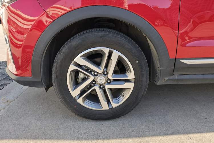 Used CHANGAN CS55PLUS 2020 1.5T Automatic Colorful Model Left Front Wheel Hub