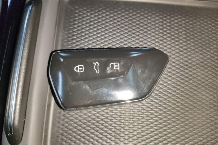 Used Volkswagen ID.4 CROZZ 2026 Model Pure Enjoyment Edition PURE