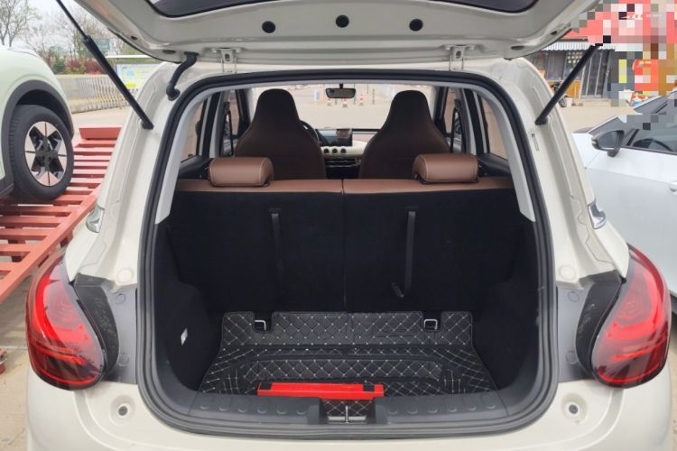 Used Wuling Bingo 2024 333 km Enjoyment Version Trunk
