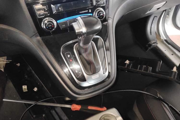 Used Haval H6 2016 Upgraded Model 1.5T Automatic Two-Wheel Drive Elite Version