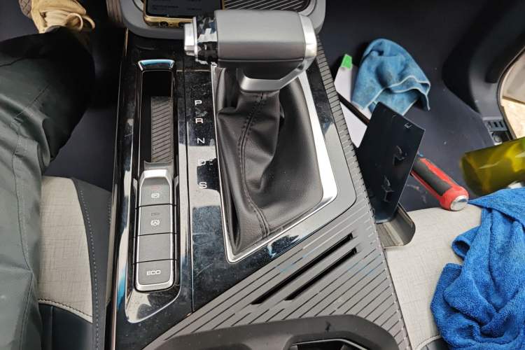 Used Baojun RM-5 2019 1.5T CVT 24-Hour Online Prestige Version 5 Seats Gear Lever