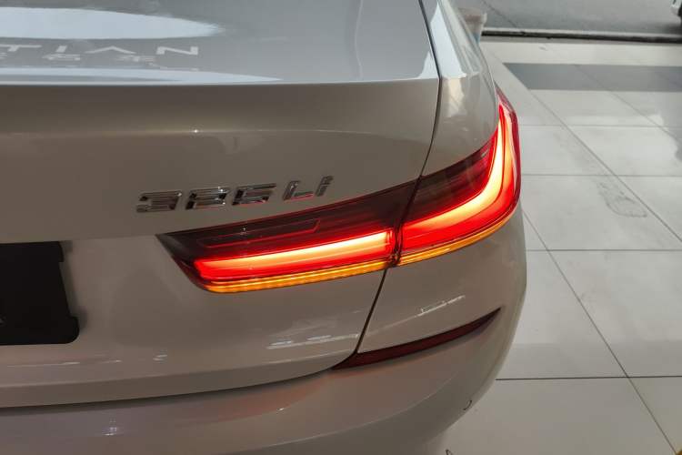 Used BMW 3 Series 2022 Updated 325Li M Sport Package Right Rear Taillight