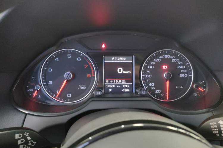 Used Audi Q5 2017 Plus 40 TFSI Technology Model