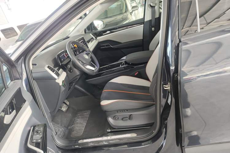 Used Volkswagen ID.6 CROZZ 2022 Long-Range PRO Edition