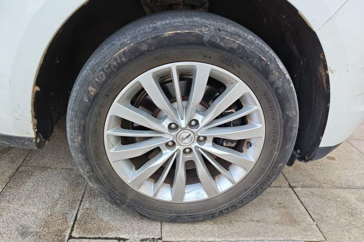 Used Zotye SR9 2017 2.0T Manual "Ultimate Heart" Edition
