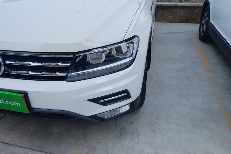 Used Volkswagen Tiguan L 2019 Updated Version 330TSI Automatic Two-Wheel Drive Panoramic Comfort Edition China VI Standard
