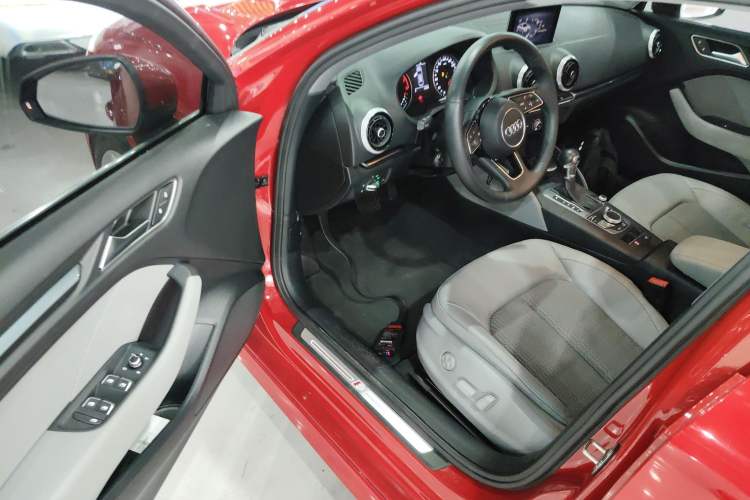 Used Audi A3 2020 Limousine 35 TFSI Fashion Edition China VI Emission Standard
