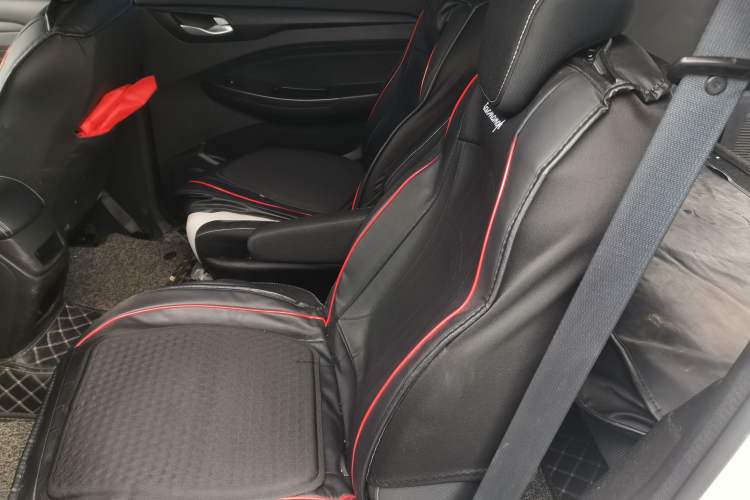 Used Wuling Hongguang S3 2018 1.5L Manual Standard Version China V Standard
