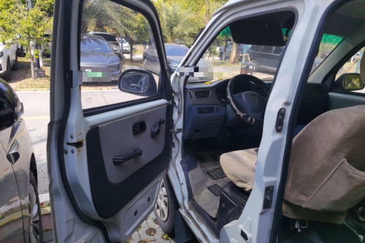 Used Jinbei Hiace X30 2013 1.3L Standard Version
