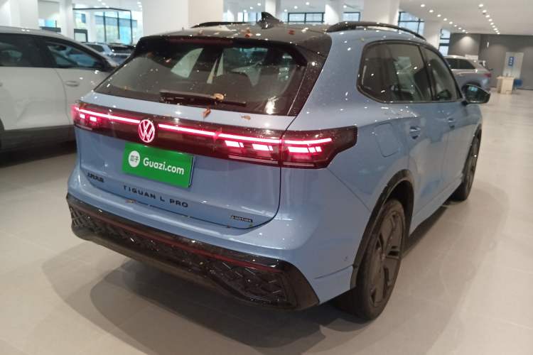 Used Volkswagen Tiguan L 2024 PRO 380TSI Four-Wheel Drive R-Line Smart Edition Rear Right 45 Deg