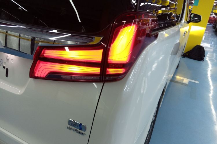 Used Toyota Alphard 2019 Dual-Engine 2.5L Luxury Edition
