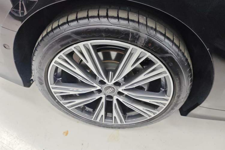 Used Audi A6L 2025 Restyled 45 TFSI quattro Prestige Dynamic Edition
