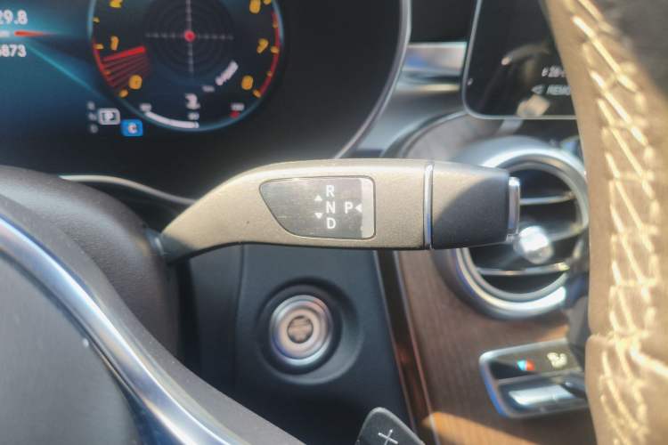 Used Mercedes-Benz GLC 2022 Second Facelift GLC 260 L 4MATIC Luxury Edition
