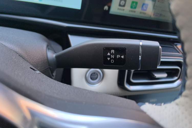 Used JETOUR Shanhai L7 2024 1.5T 120km MAX 5-Seater Gear Lever