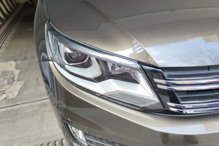 Used Volkswagen Tiguan L 2013 1.8 TSI Automatic All-Wheel Drive Luxury Model
