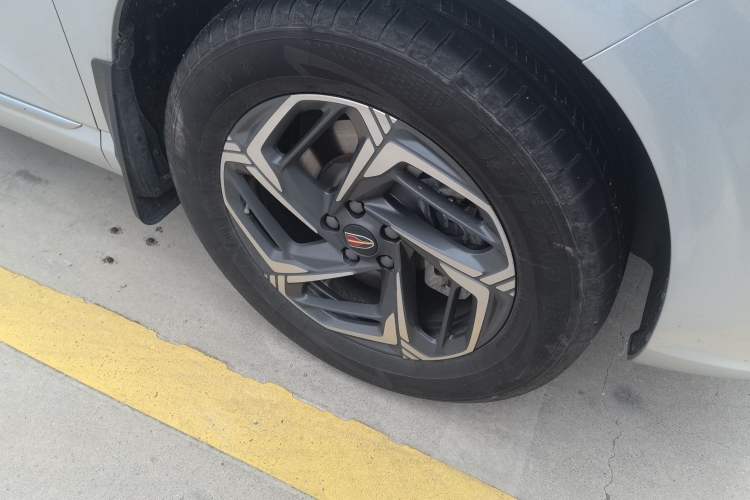 Used Hongqi HS3 2023 1.5T Two-Wheel Drive Shanwei Edition
