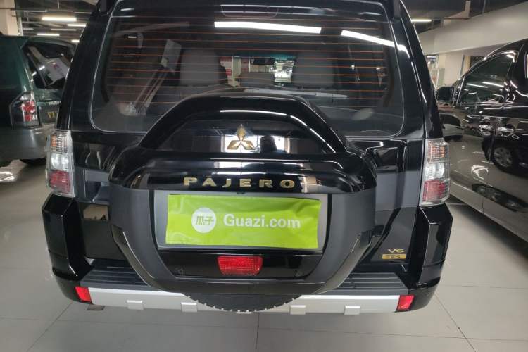 Used Mitsubishi Pajero 2018 3.0L Automatic Luxury Edition