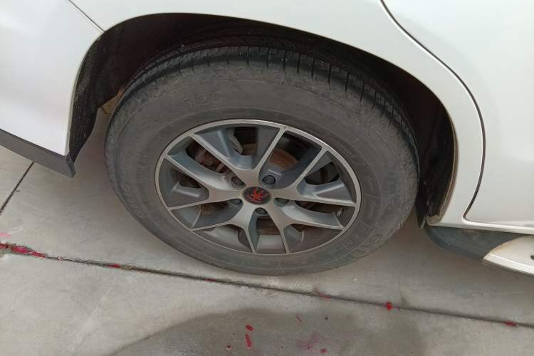 Used BYD Song 2016 GaiShi Edition 1.5TI Manual Elite Model
