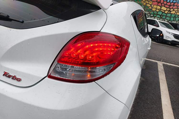 Used Hyundai Veloster 2012 1.6T Automatic Luxury Edition