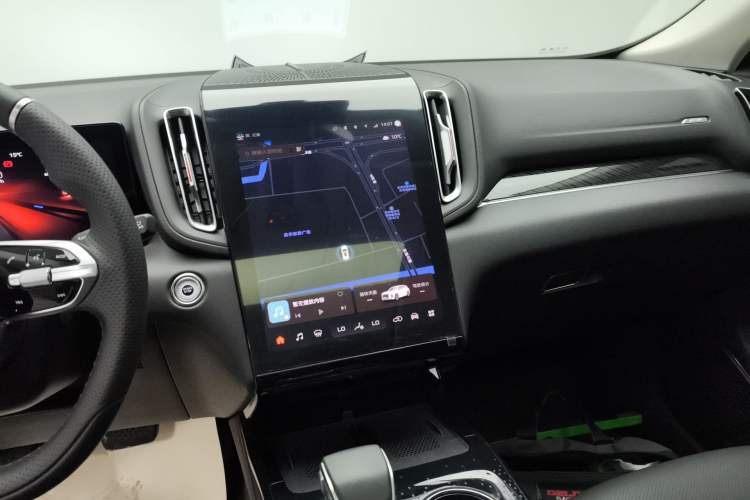 Used Hongqi HS3 PHEV 2024 PHEV 115km Jingwei Edition Audio And AC Panel