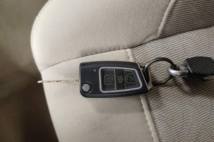 Used Wuling Hongguang 2014 1.5L S Standard Version