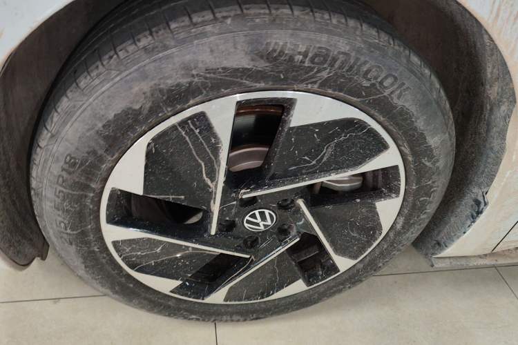 Used Volkswagen ID.3 2023 Upgraded Model Pure Intelligent Enjoyment Version Left Front Wheel Hub