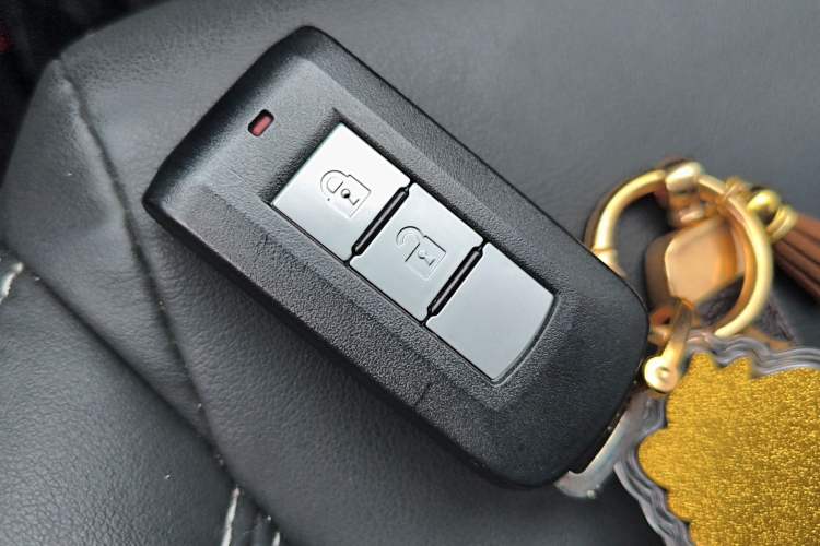 Used Mitsubishi ASX 2020 2.0L CVT Smart Edition Vehicle Key