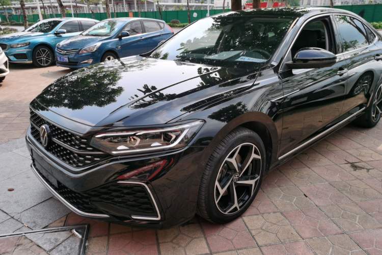 Used Volkswagen Passat 2023 Revised 330TSI Starry Luxury Edition