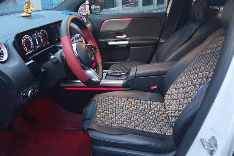 Used Mercedes-Benz GLA 2024 GLA 200 Left Front Seat