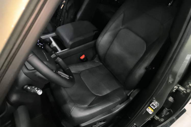 Used Land Rover Defender 2025 110 3.0T P400 – Dynamic HSE