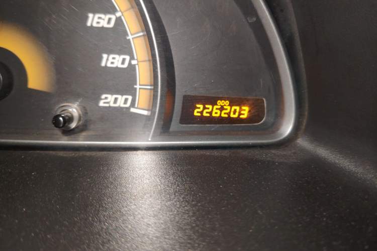 Used Chevrolet Sail 2011 Sedan 1.4L Manual Happiness Edition