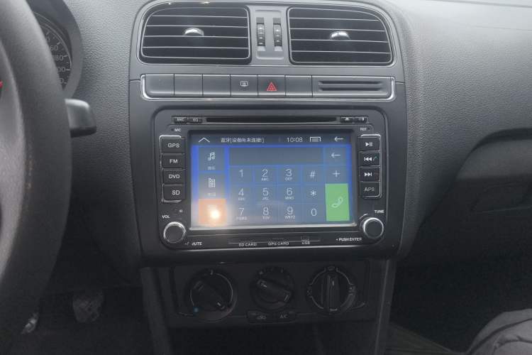 Used Volkswagen Polo 2014 1.4L Manual Fashion Edition