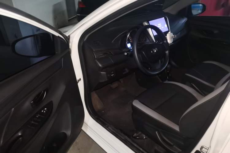 Used Toyota YARiS L Zhi Xuan 2021 1.5L CVT Leading Edition
