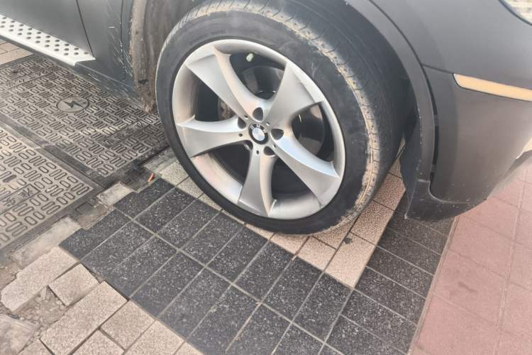 Used BMW X6 2012 xDrive35i
