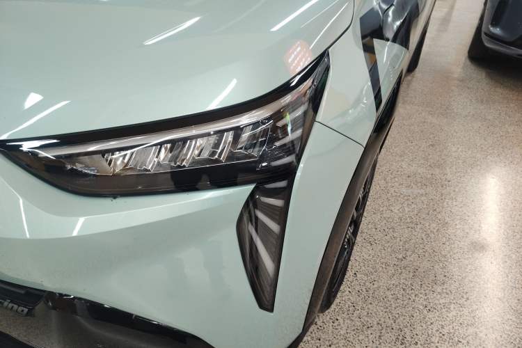 Used AION Y 2022 70 Tech Edition Lithium Iron Phosphate