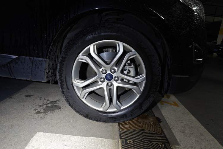 Used Ford Edge 2018 EcoBoost 245 Two-Wheel-Drive Titanium 7-Seater China VI Standard