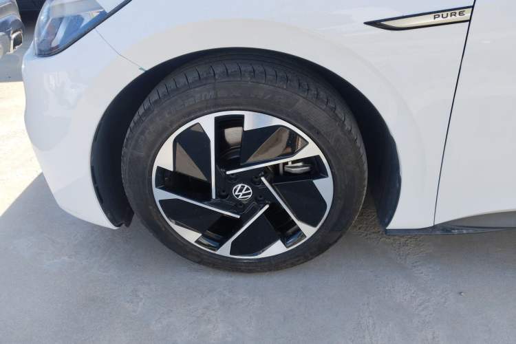 Used Volkswagen ID.3 2021 Pure Edition Left Front Wheel Hub