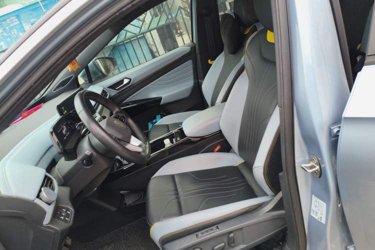 Used Volkswagen ID.4 X 2023 Smart Enjoyment Long-Range Version