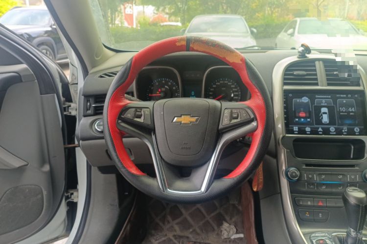 Used Chevrolet Malibu 2013 2.0L Automatic Luxury Edition Steering Wheel