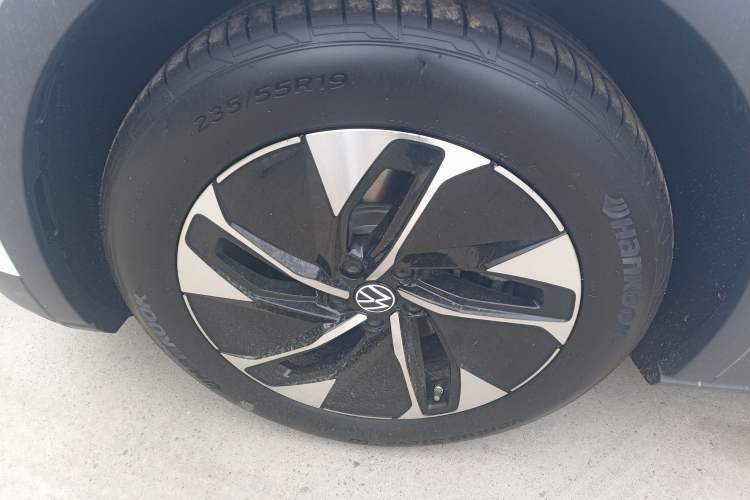 Used Volkswagen ID.4 CROZZ 2025 Pure Edition
