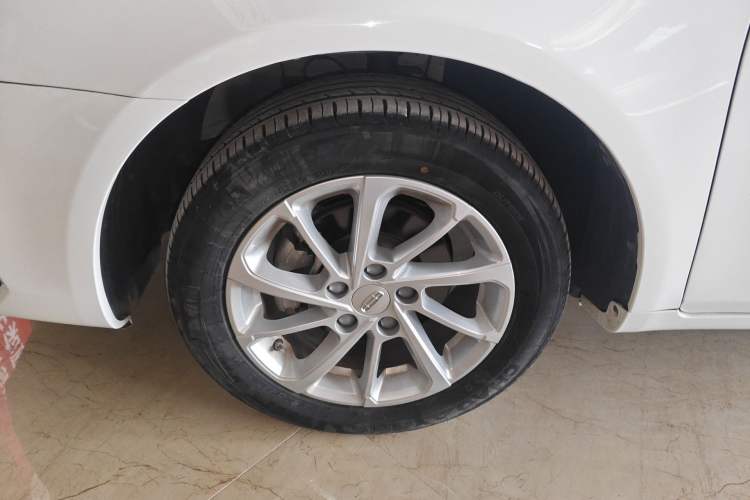 Used Geely Auto Emgrand 2021 UP 1.5L CVT Luxury Model Left Front Wheel Hub