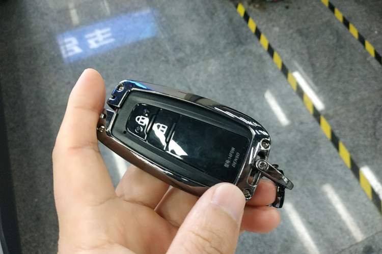 Used Toyota RAV4 2023 2.0L CVT Two-Wheel Drive Fashion Plus Edition Interior 1