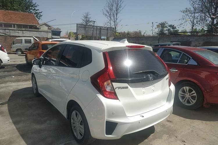 Used Honda Fit 2016 1.5L LXS CVT Comfort Sunroof Version