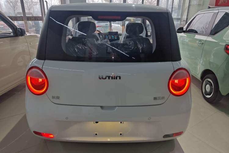 Used CHANGAN NEVO Lumin 2026 Model Treasure Edition 205km Passionate Beige Ningde Rear