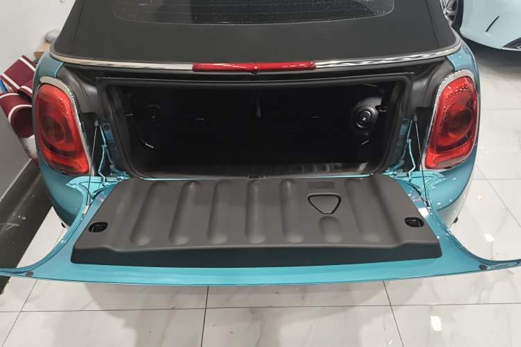 Used MINI 2017 1.5T COOPER CABRIO Freedom Edition
